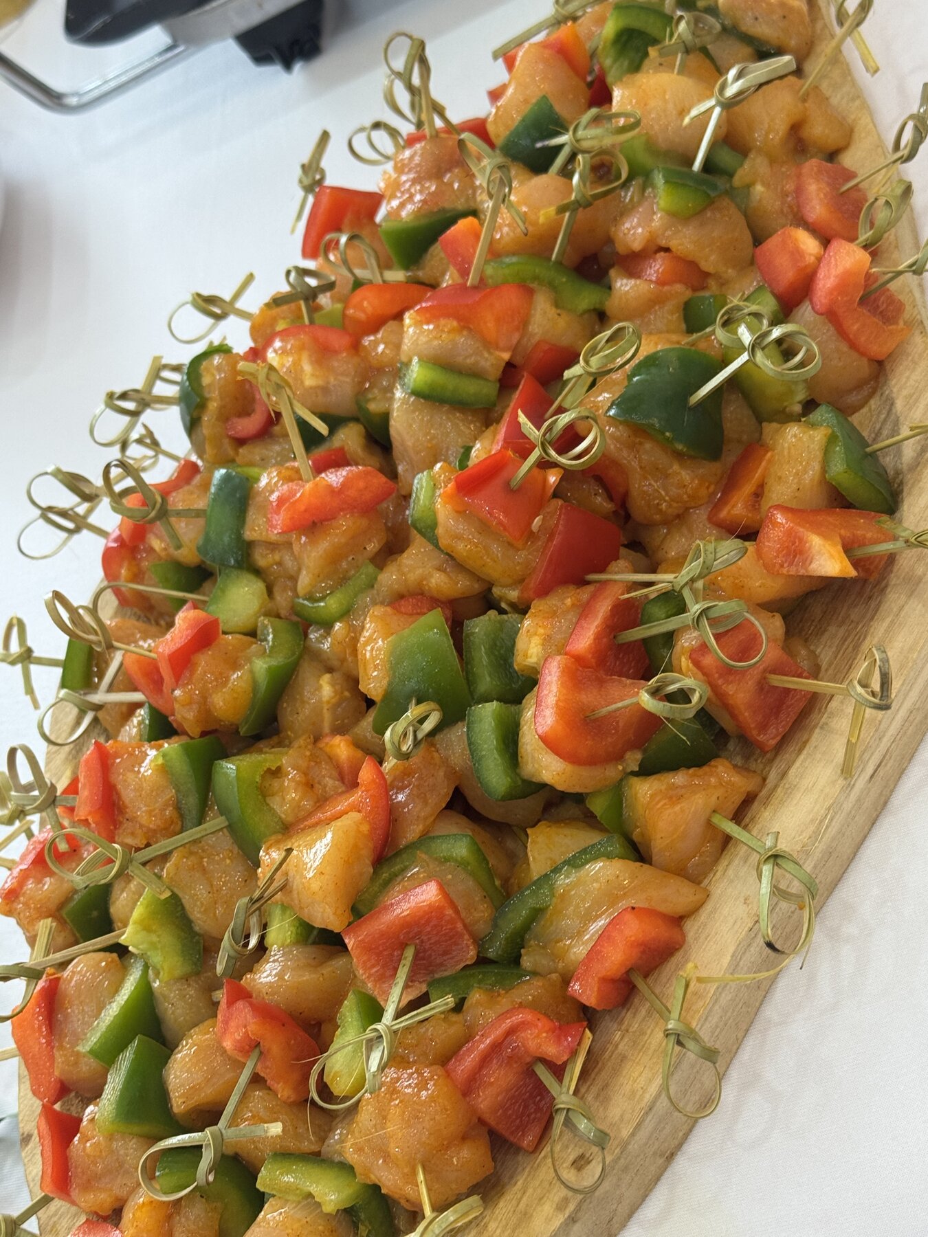 Brochettes de poulet pour cocktail traiteur au Festif