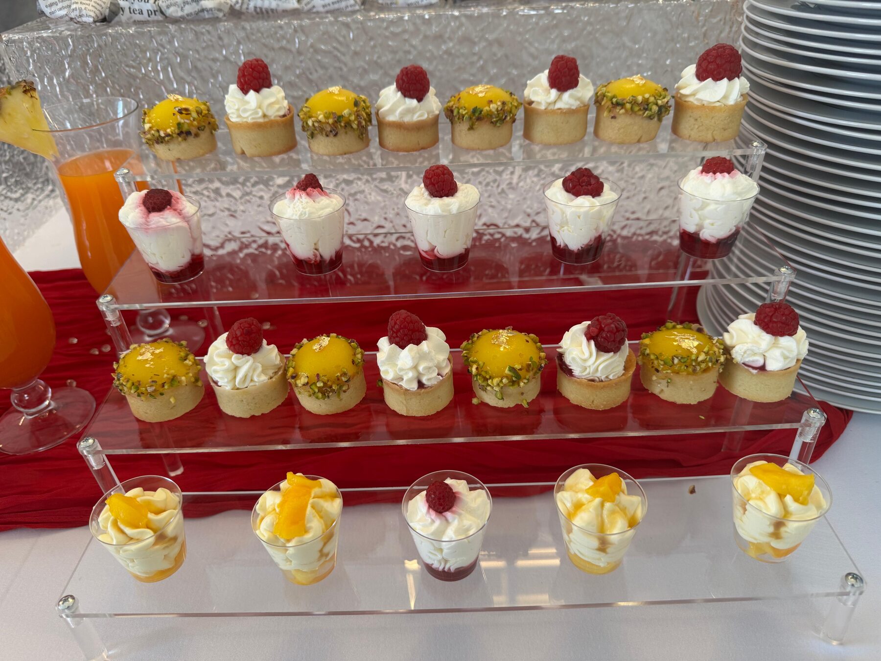 Tour de verrines sucrées pour buffet dessert au Festif
