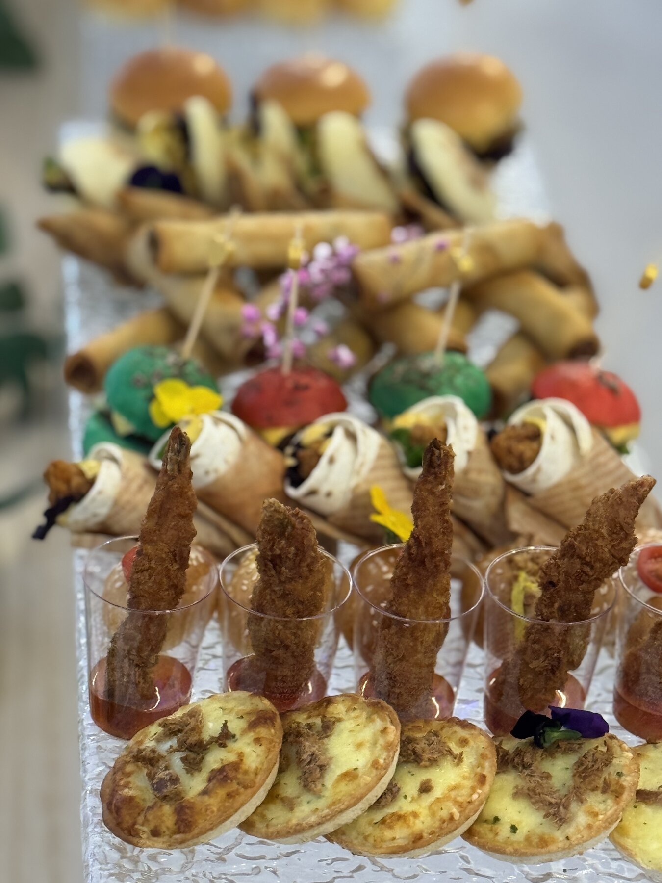 Canapés apéritifs pour cocktail traiteur au Festif